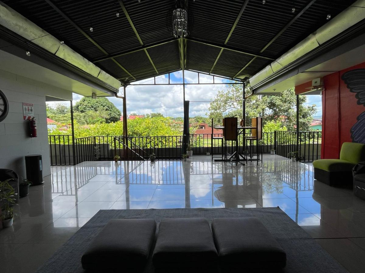 Arenal Sloth Hostel ラ・フォルトゥナ エクステリア 写真