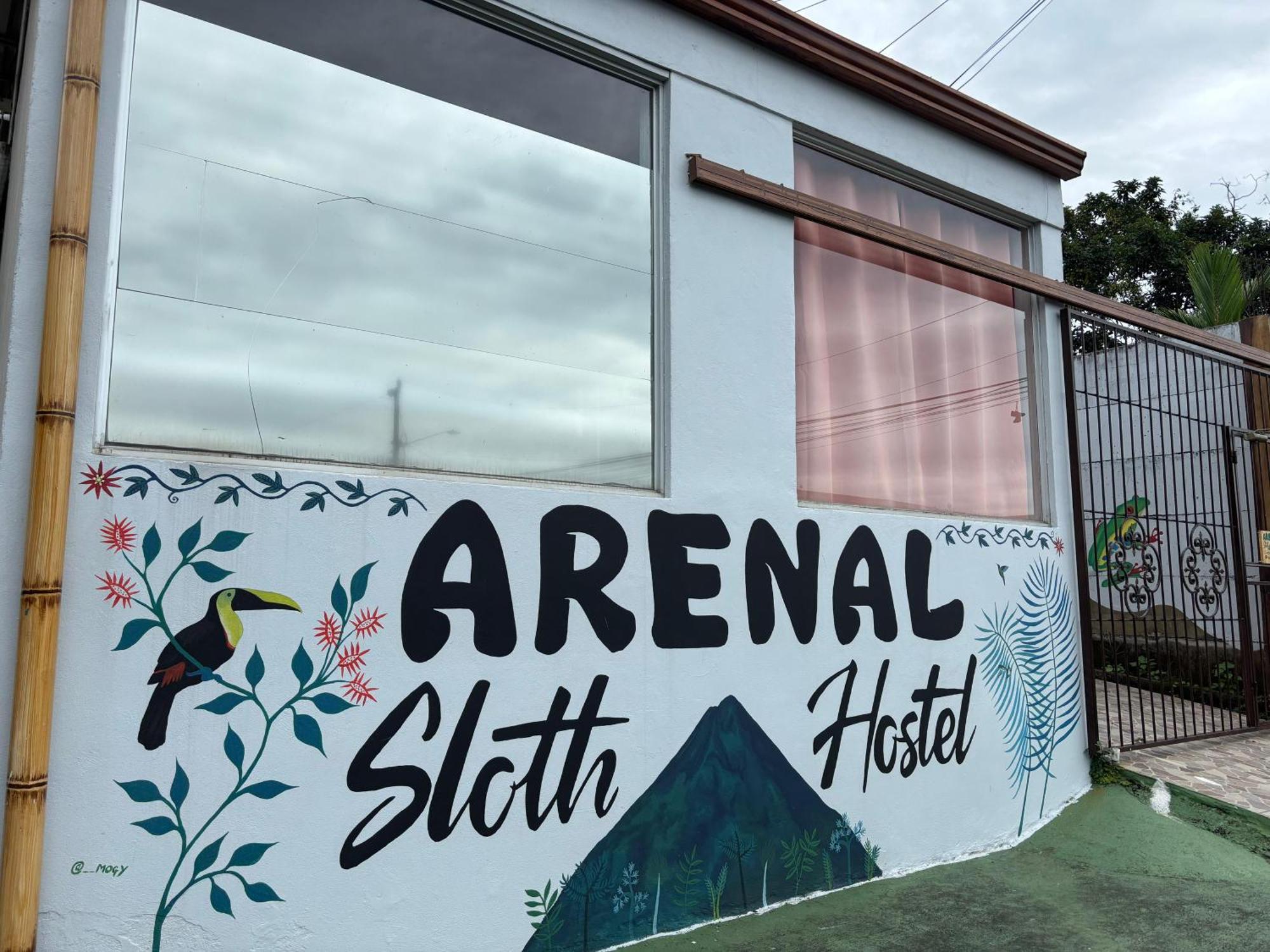 Arenal Sloth Hostel ラ・フォルトゥナ エクステリア 写真