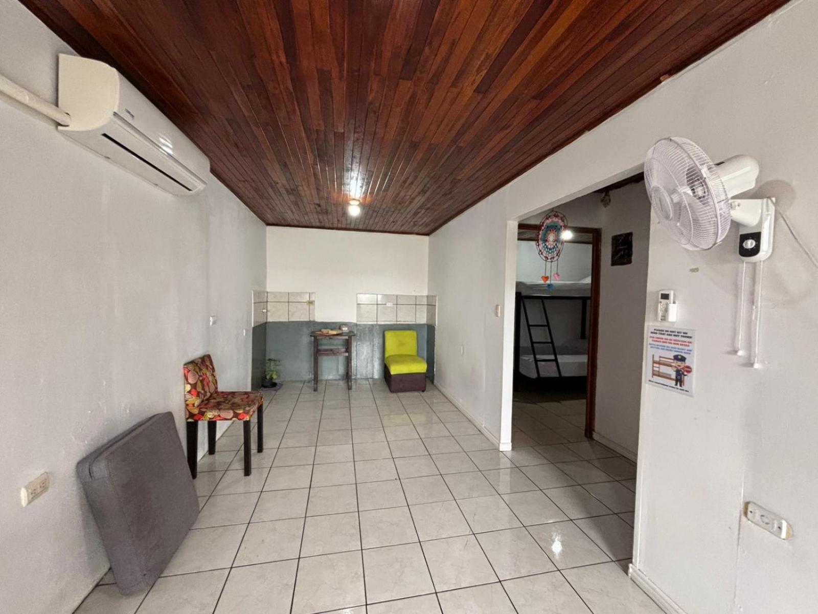 Arenal Sloth Hostel ラ・フォルトゥナ エクステリア 写真